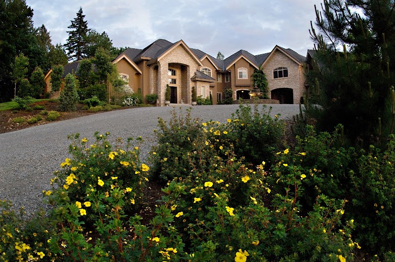 Sweet Dreams Luxury Inn in Abbotsford, Canada