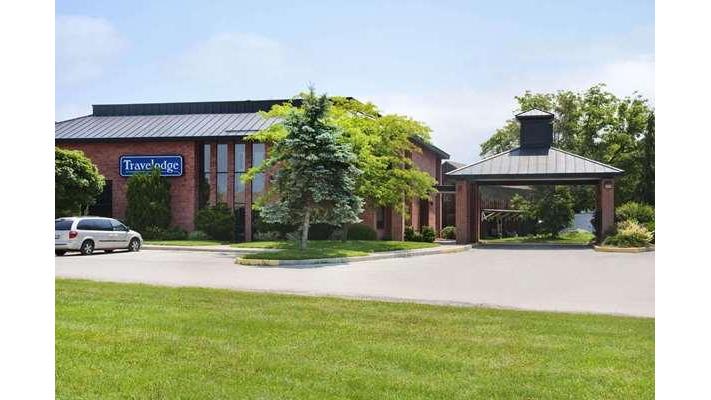 Travelodge by Wyndham Chatham in Chatham, Canada